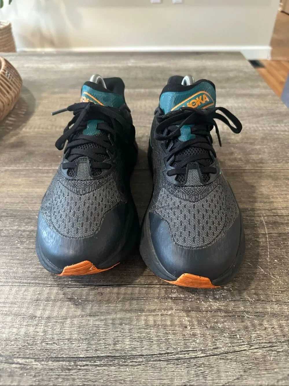 Hoka Mach 6 Sneakers Gray Youth 6.5 / Women's 8